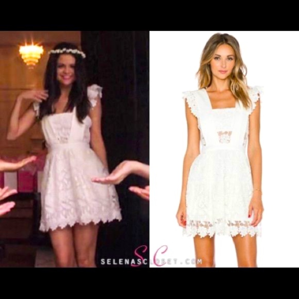 Mini pinafore dress, seen on Selena Gomez!